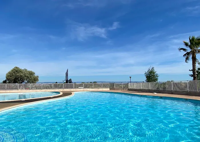 Coquet Confort Avec Piscine Дом отдыха